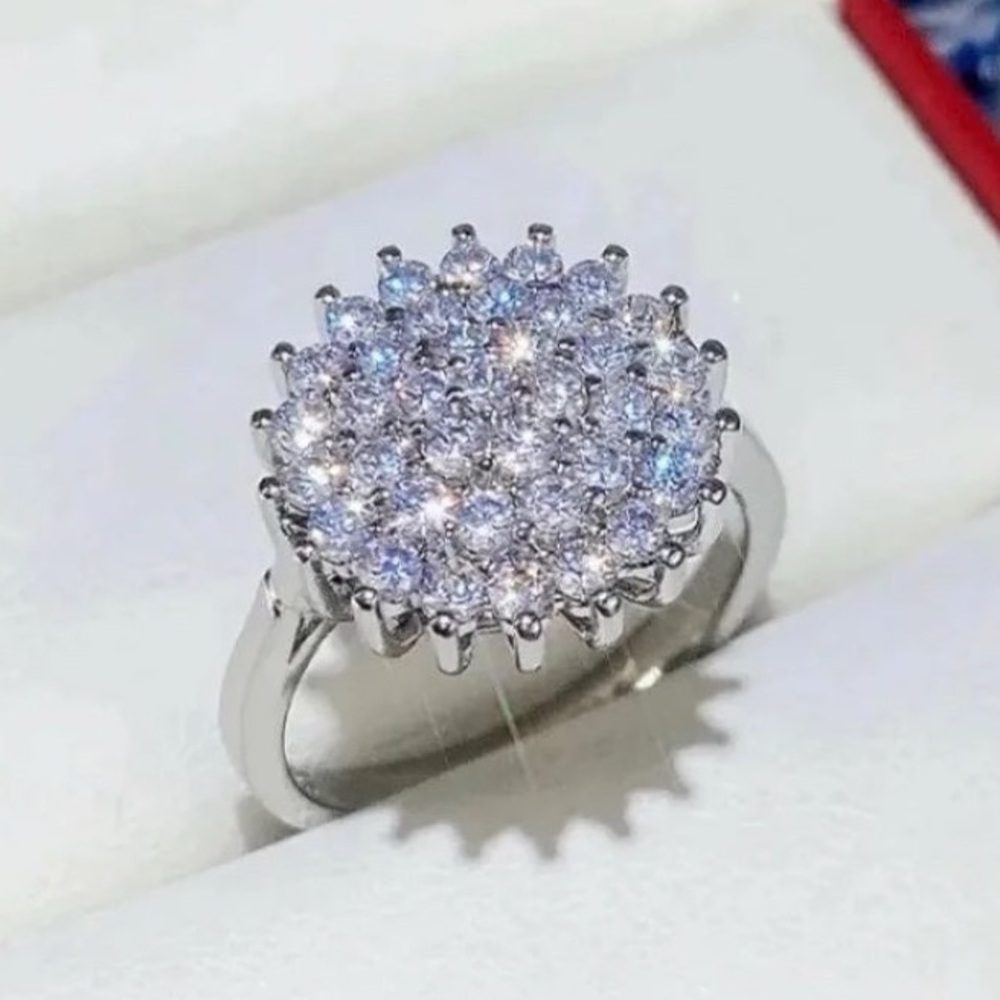 14KT Yellow Gold 3CT Halo Diamond Cluster Engagement Wedding Ring - Picture 9 of 10